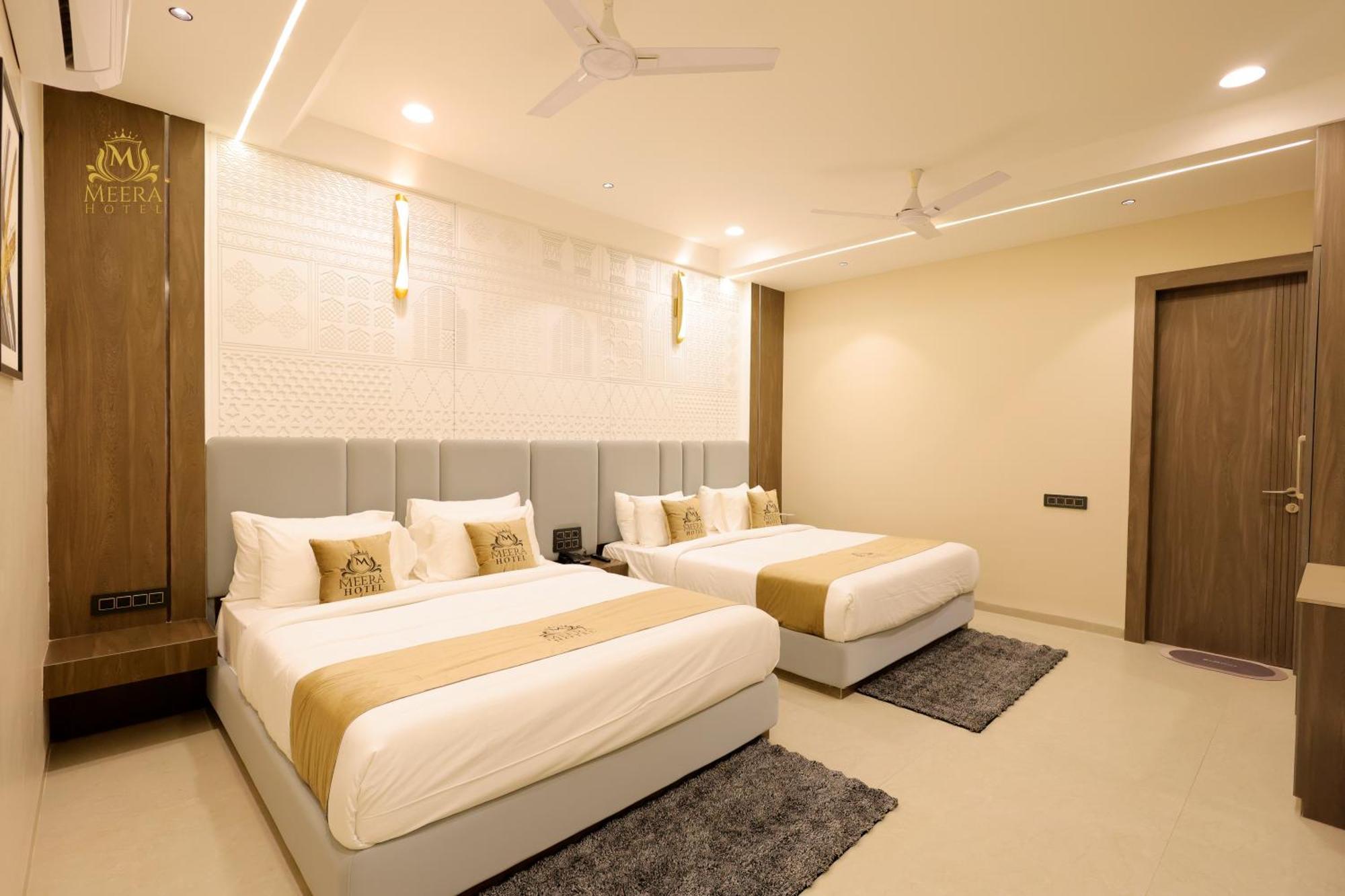 The Meera Hotel Ujjain Zewnętrze zdjęcie