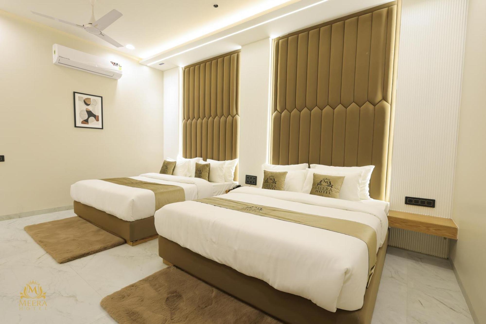 The Meera Hotel Ujjain Zewnętrze zdjęcie