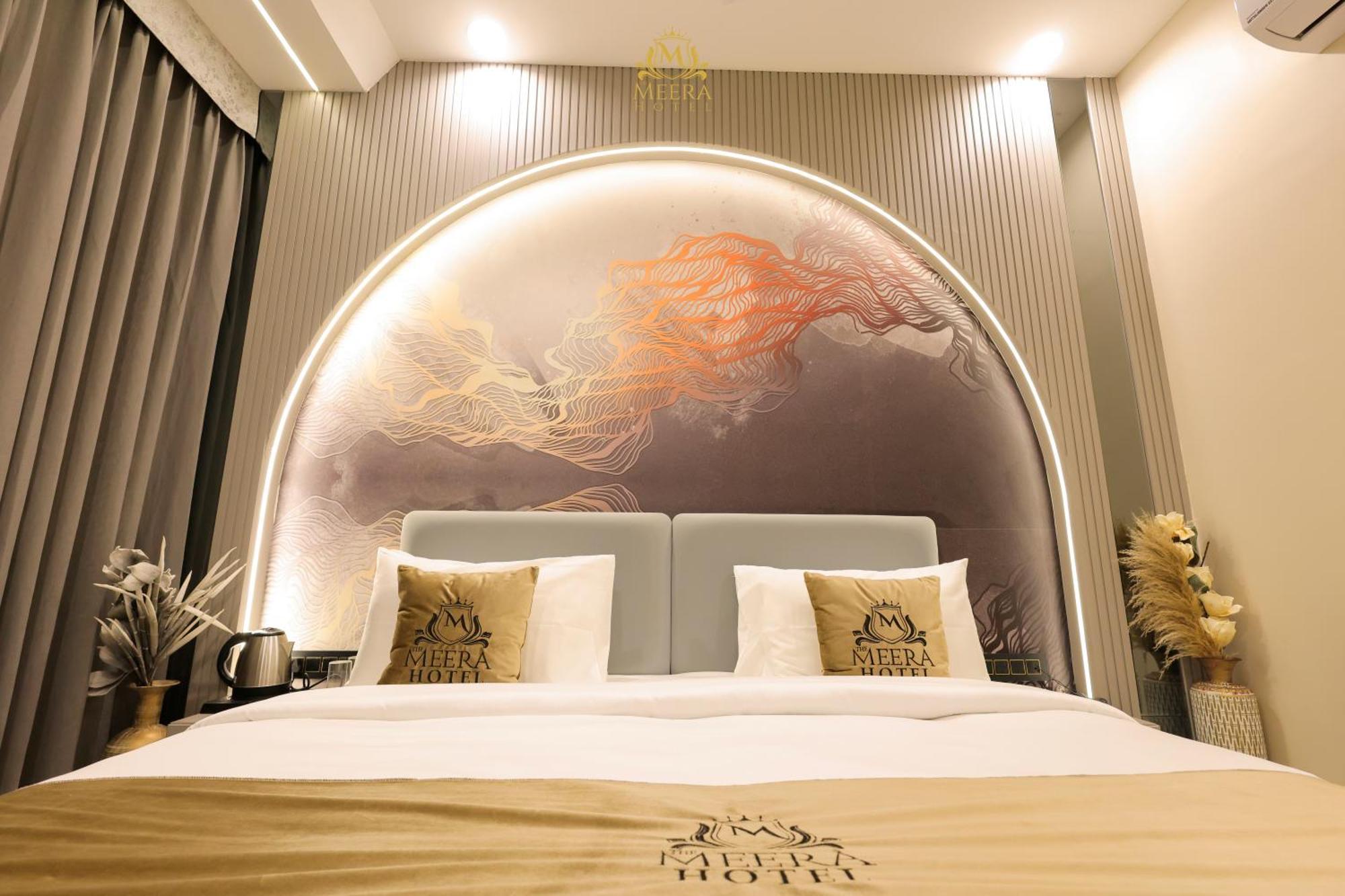 The Meera Hotel Ujjain Zewnętrze zdjęcie