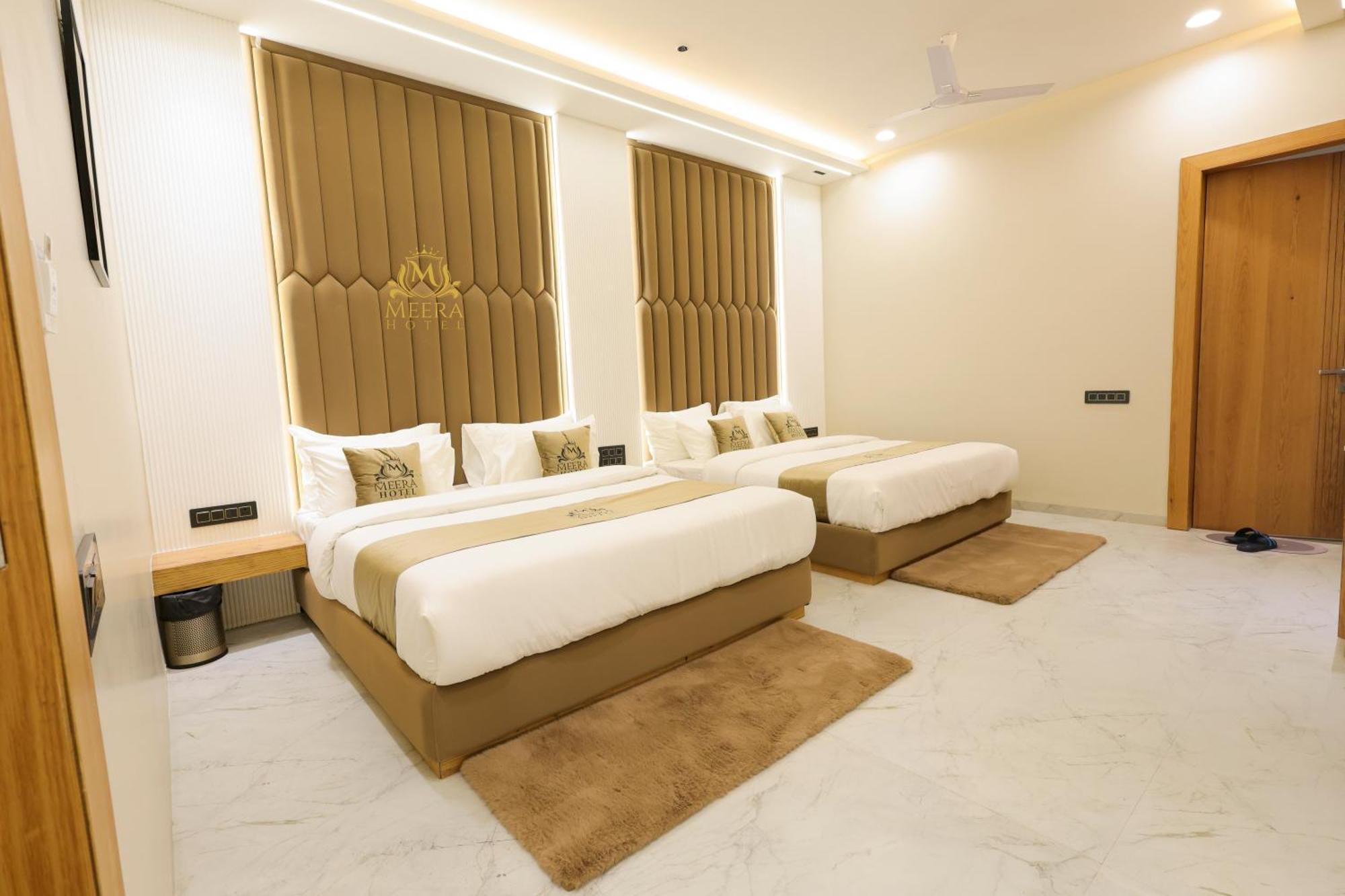 The Meera Hotel Ujjain Zewnętrze zdjęcie