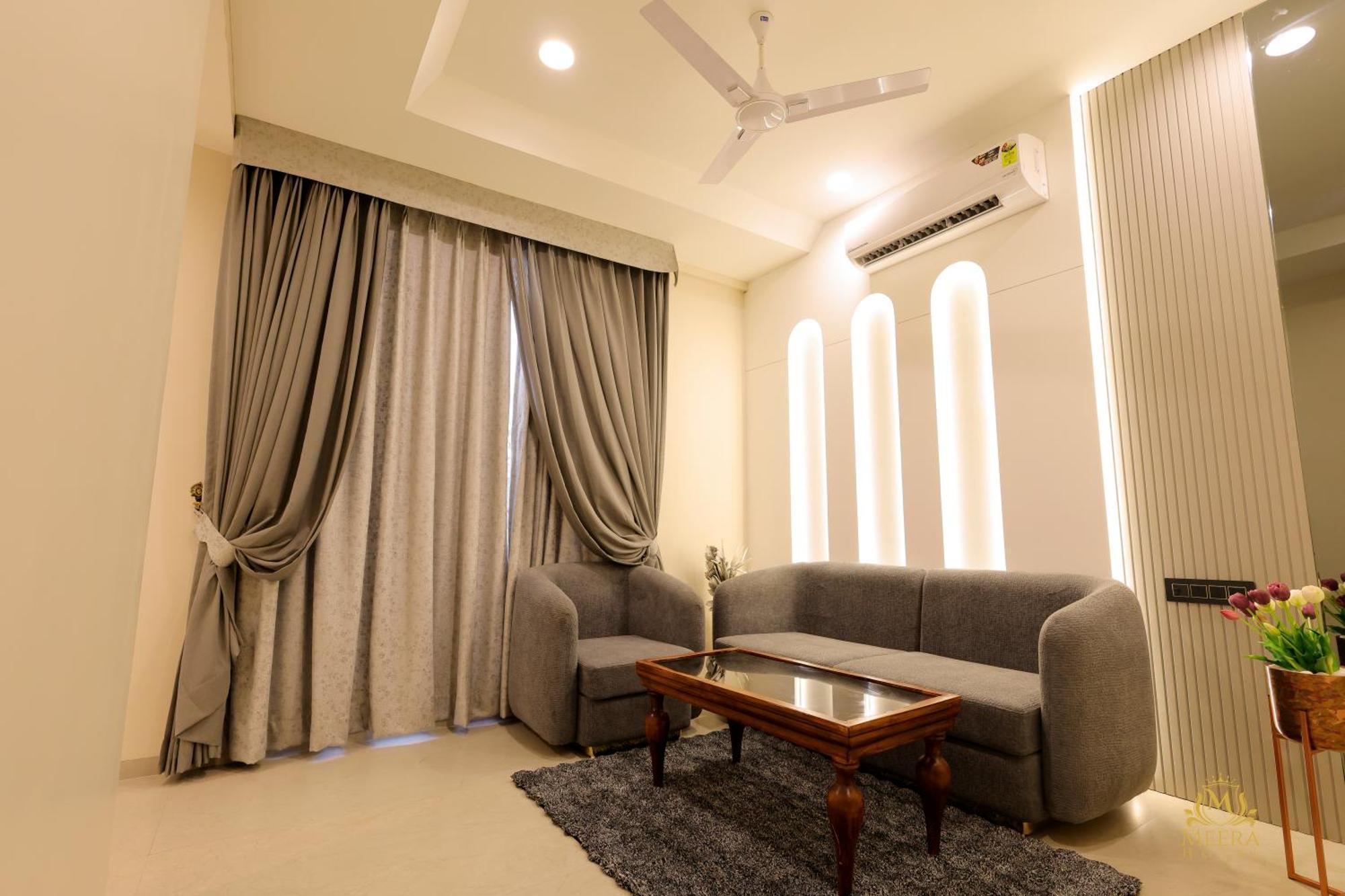 The Meera Hotel Ujjain Zewnętrze zdjęcie